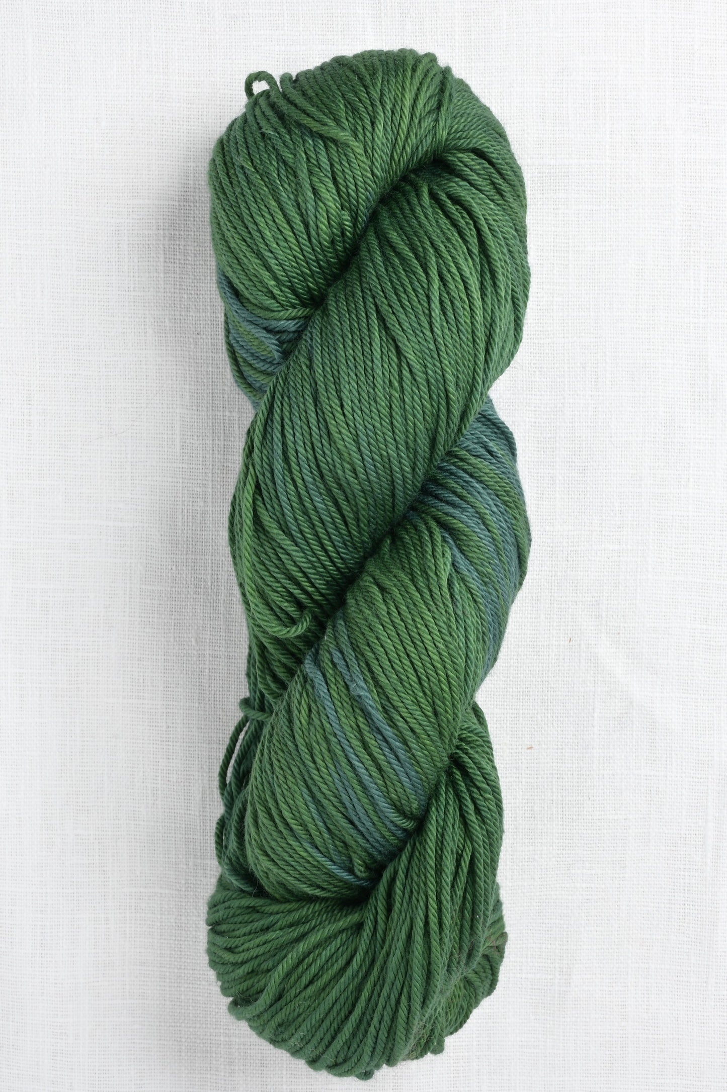 Verano 915 arugula skein