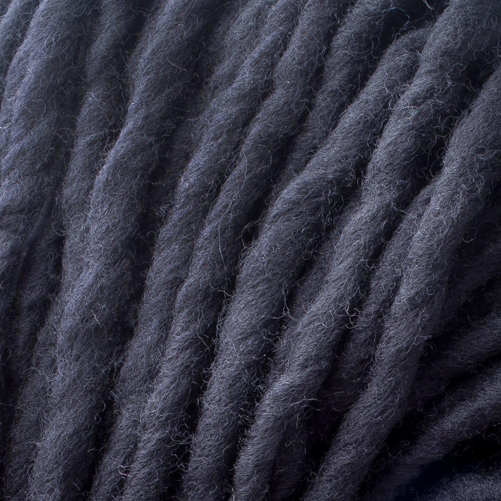 Brown Sheep yarn — 900