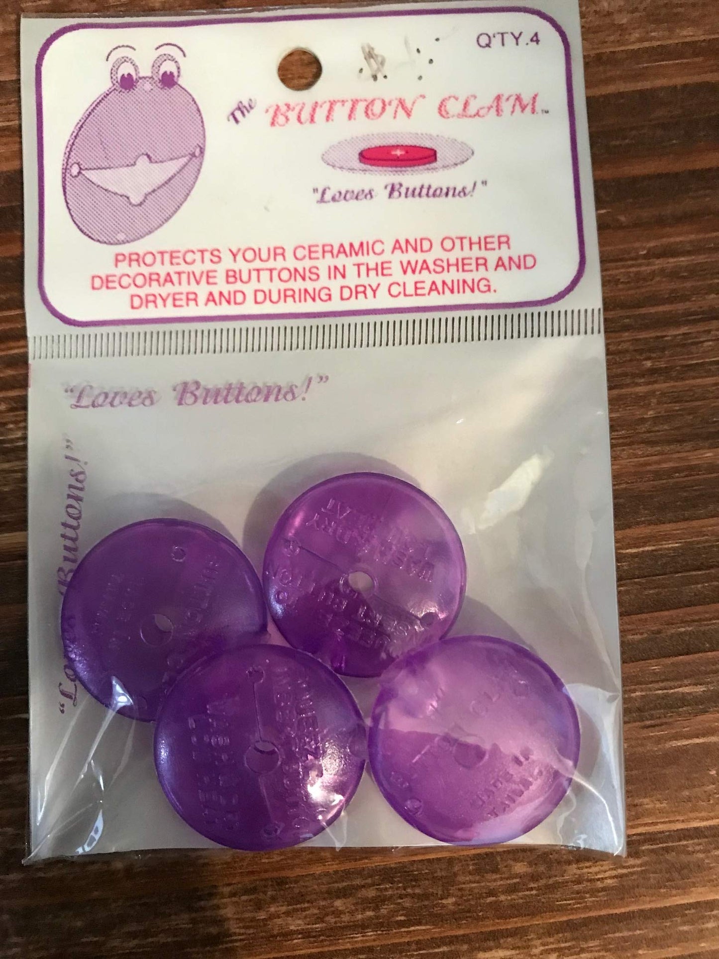 Button Clam 1"