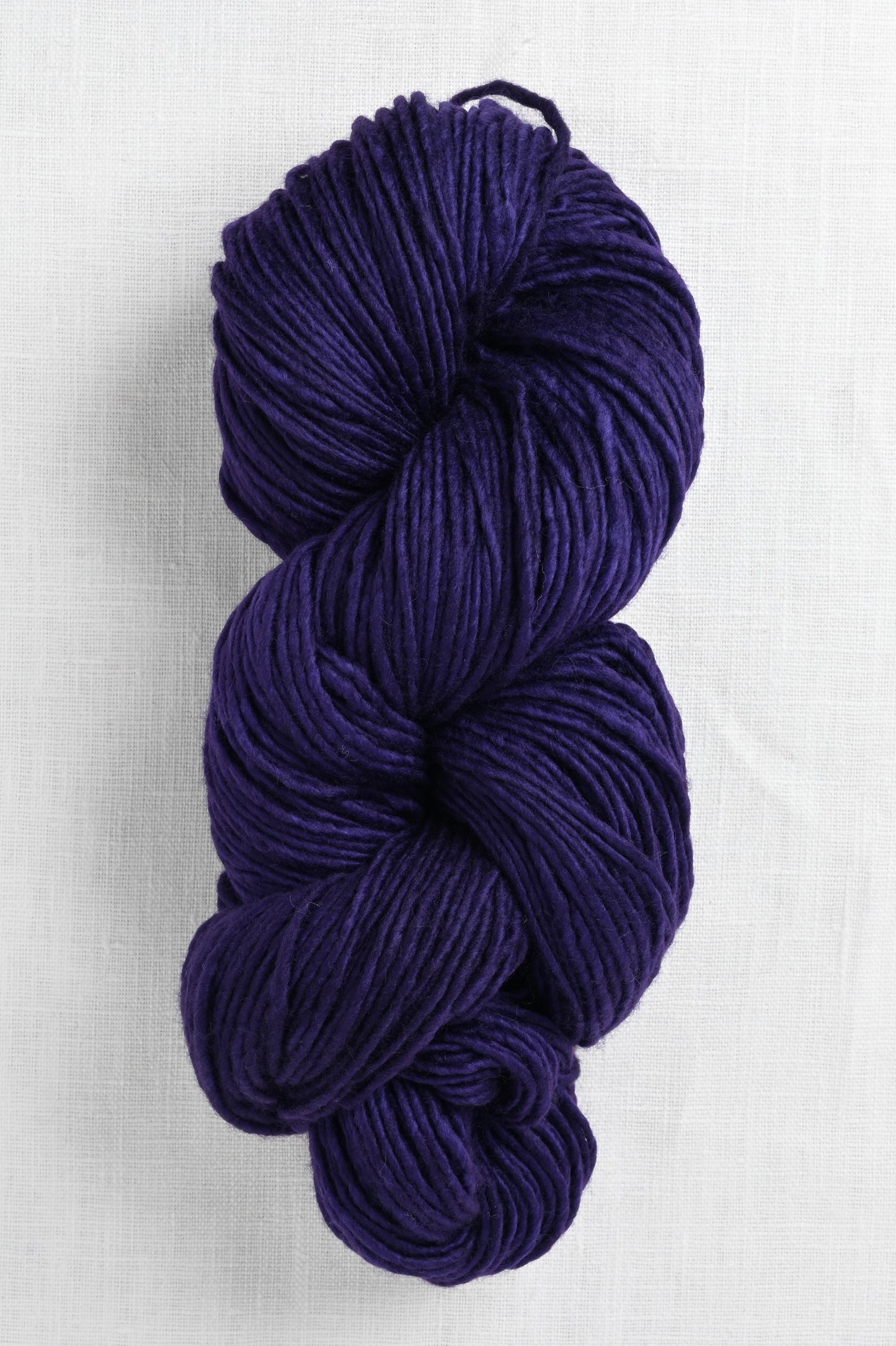 Worsted 609 purple-magic skein