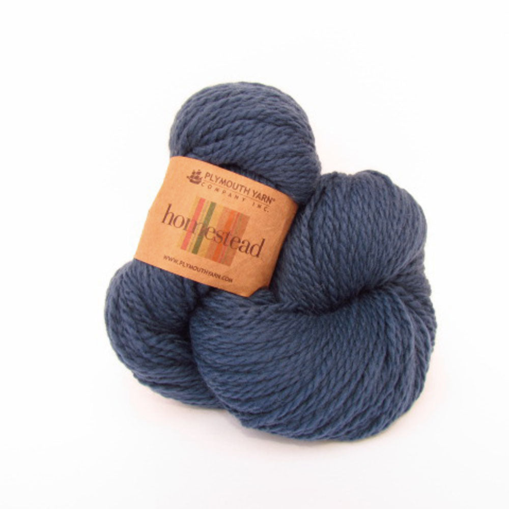 Plymouth Homestead Aran yarn in color 0008