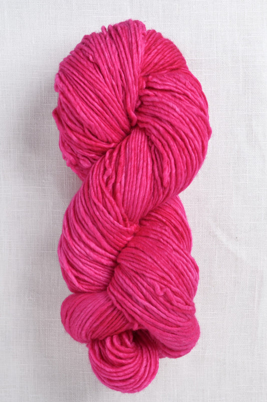 Worsted 93 fucsia skein