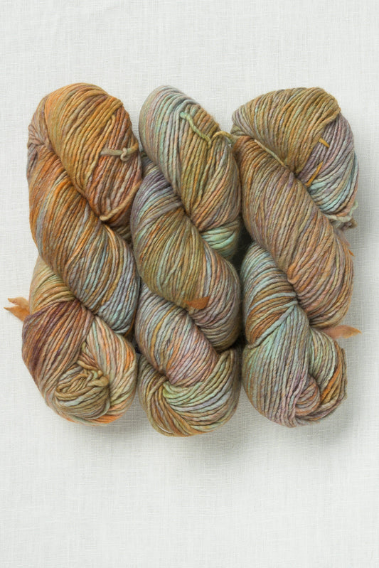 Worsted 274 amphibian skein