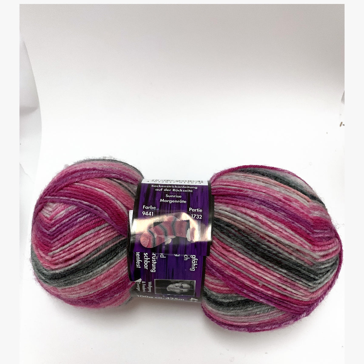 Opal 9441 Sunrise - yarn band and colourway label