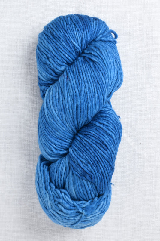 Worsted 26 continental-blue skein