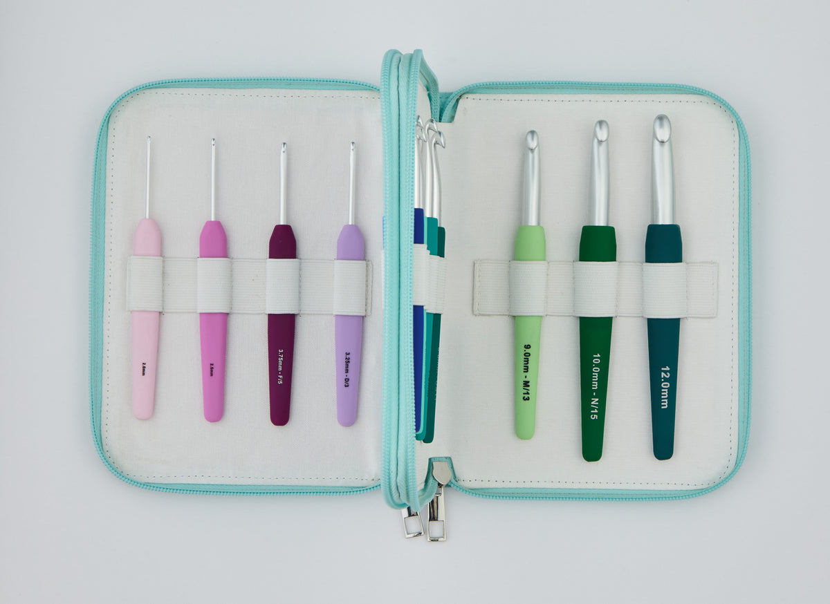 KnitPro Waves 2.0 Grade Multicolor Crochet Hooks Set - Hooks in Sizes 2mm to 12mm
